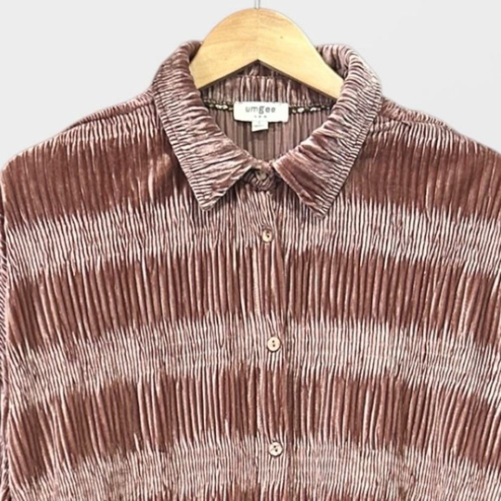 Umgee Velvet Ruched Tiered Button Up Long Sleeve Top Blush Size Medium - Picture 8 of 12